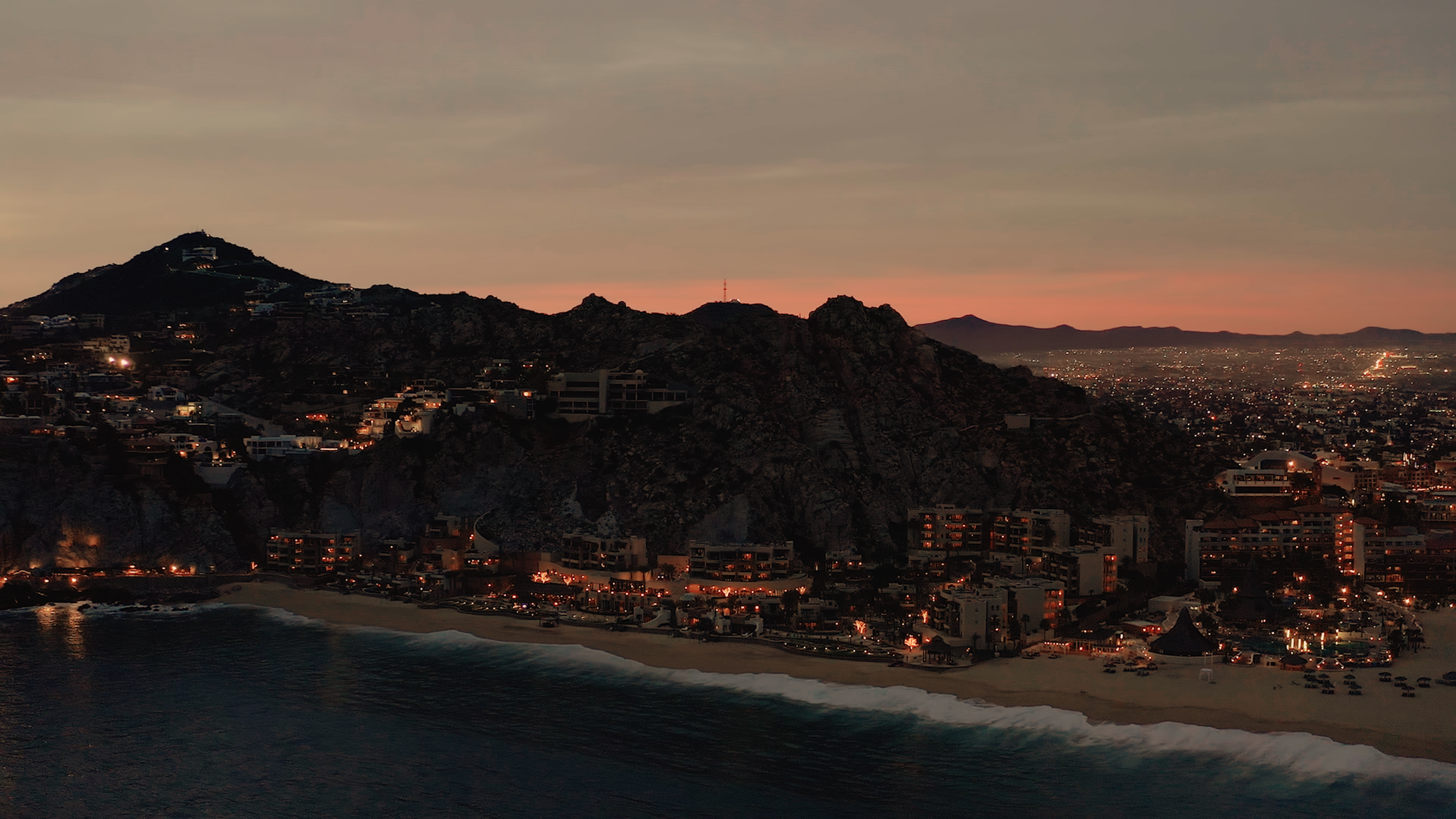 Kristen & Clayton - The Highlight // Los Cabos, Mexico